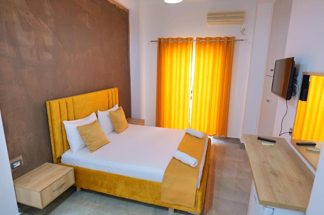 Hotel Adi-Vera Sarande Exterior photo