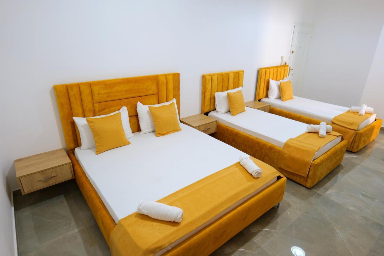 Hotel Adi-Vera Sarande Exterior photo
